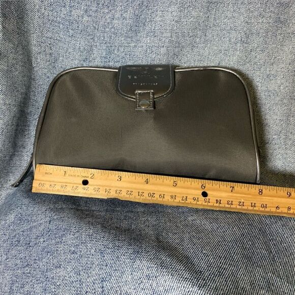 Bentley Travel Bag - Picture 2 of 8